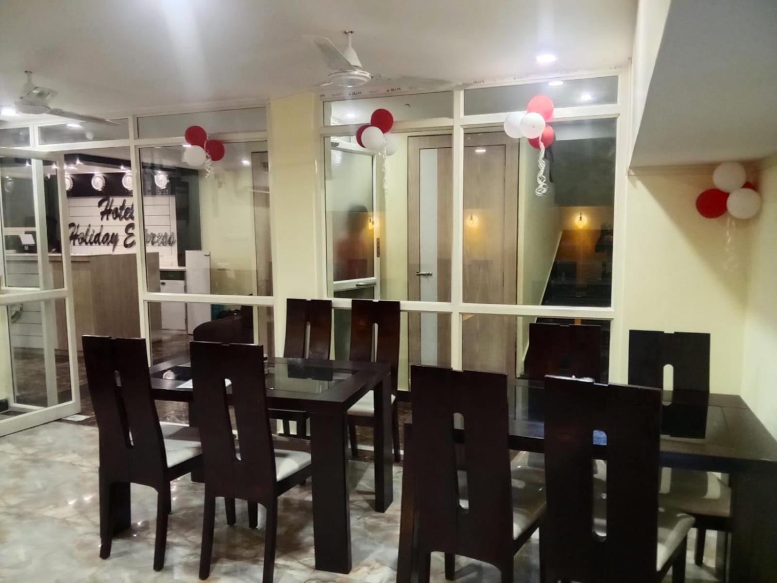 Hotel Holiday Express Kalküta Dış mekan fotoğraf