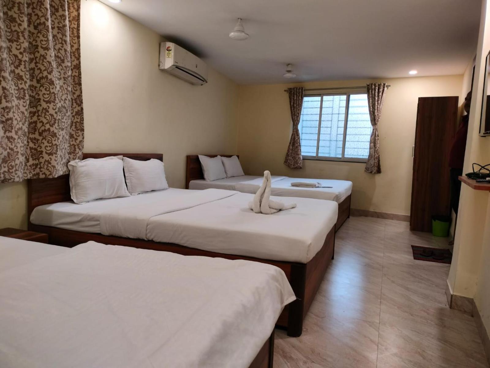 Hotel Holiday Express Kalküta Dış mekan fotoğraf
